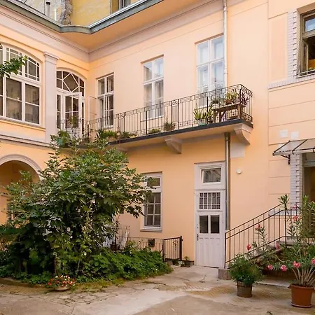 Appartamento Silent Island - Beautiful Flat In Horanszky Str.